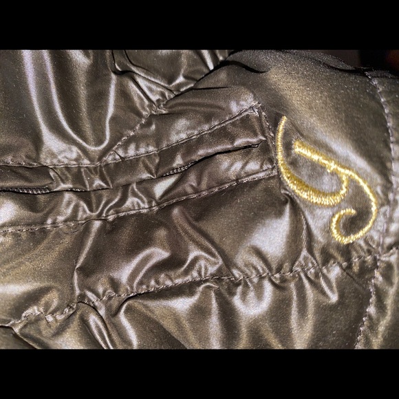 Guess - Picture 9 of 14